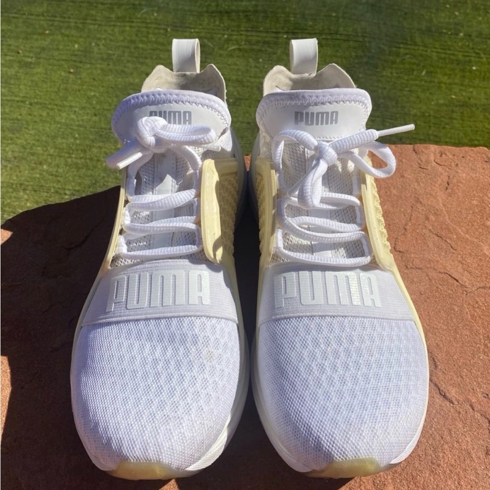 Women’s Puma white and cream Ignite shoes